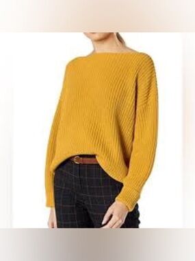 French Connection, sweater. Size Large. Great condition!